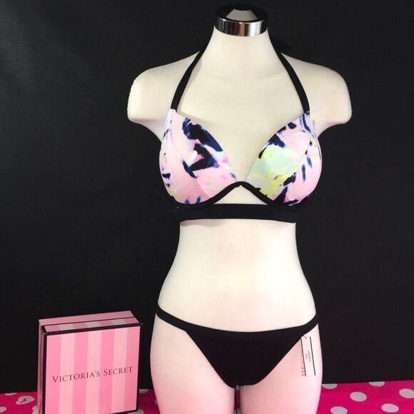 New! Victoria's Secret bikini - Picture 1 of 5